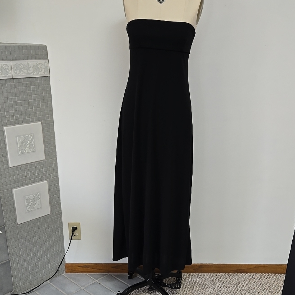 Elegant Black Strapless Dress